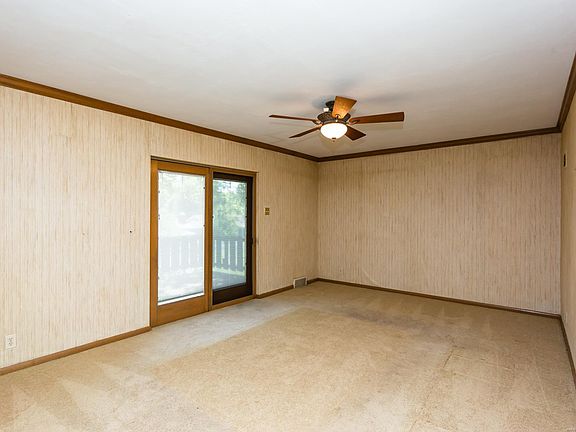 5th image of 8915 Red Oak Dr