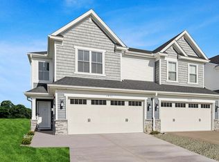 163 Huntington Dr, Waconia, MN 55387