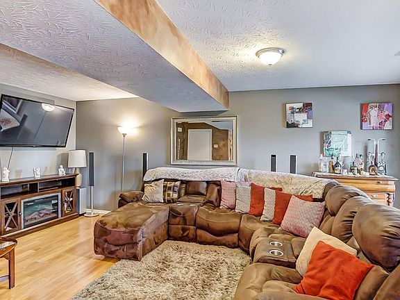 5th image of 5253 Sherry Ln