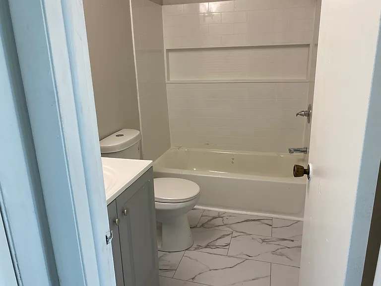 447 Troy Schenectady Rd #6 — Photo 4