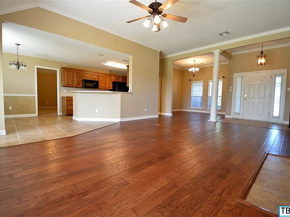 3rd image of 11105 Weatherford Dr