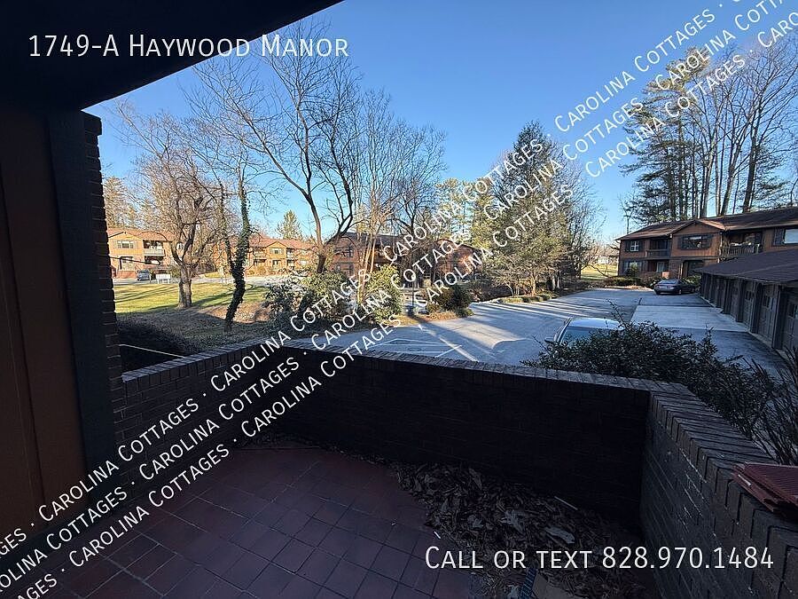 2nd image of 1749A Haywood Rd