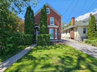 524 Frontenac St, Kingston, ON K7K 4M1