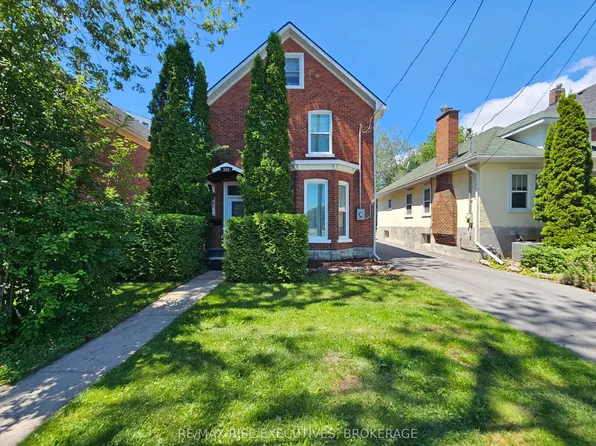 524 Frontenac St, Kingston, ON K7K 4M1