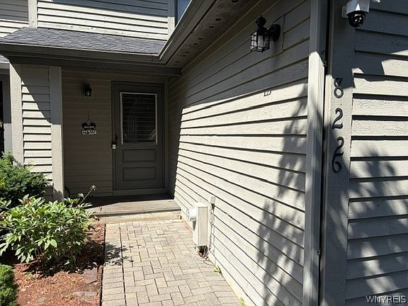2nd image of 8226 Beehive Cir