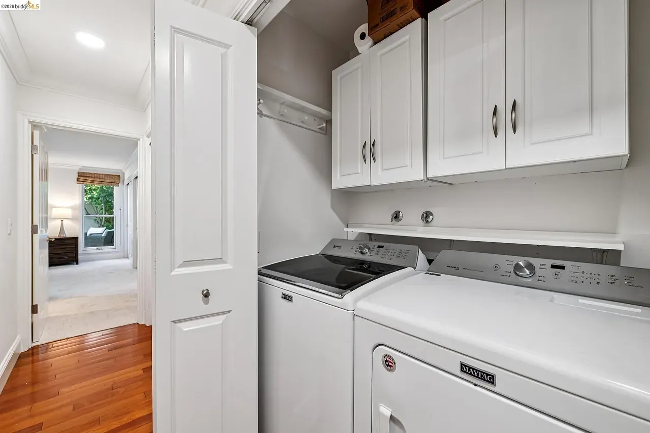 2 bed, 1379 sqft, $5,000 — Photo 2