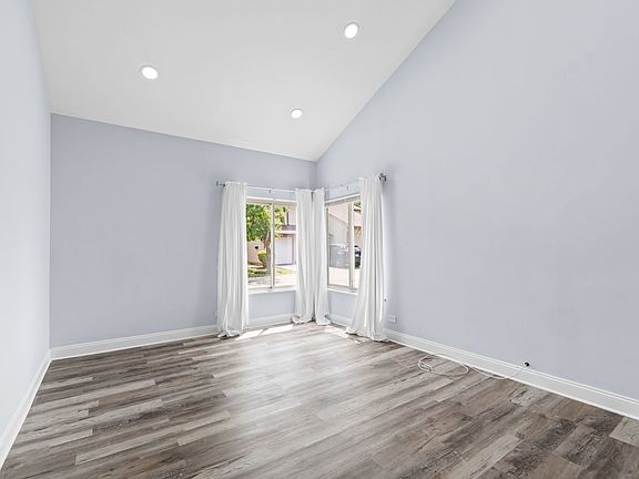 5th image of 761 Colorado Ct