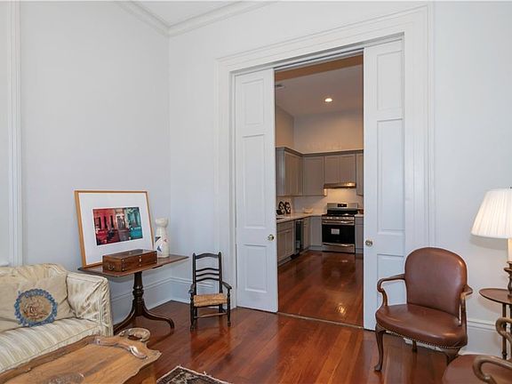 5th image of 2610-12 Carondelet St