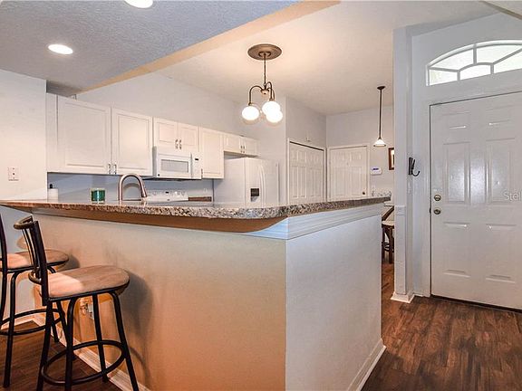 3rd image of 6400 46th Ave N APT 4