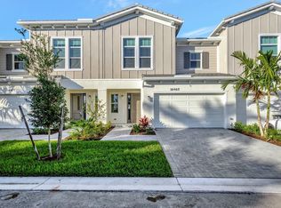 16465 Capilano Ct, Loxahatchee, FL 33470