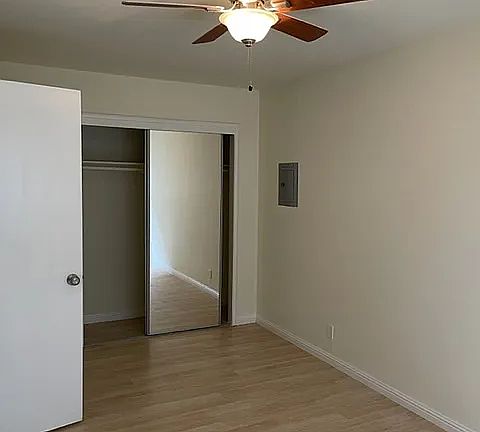 5th image of 1646 Davis St APT 9