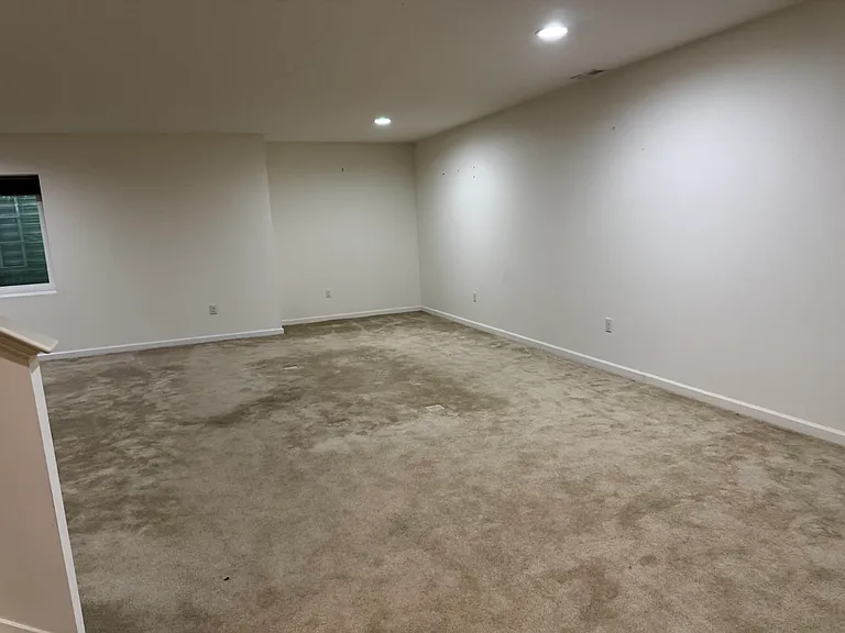 127 Meadow View Dr — Photo 17