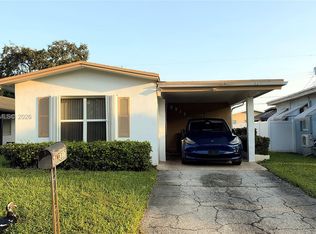 2317 Hope St, Hollywood, FL 33020
