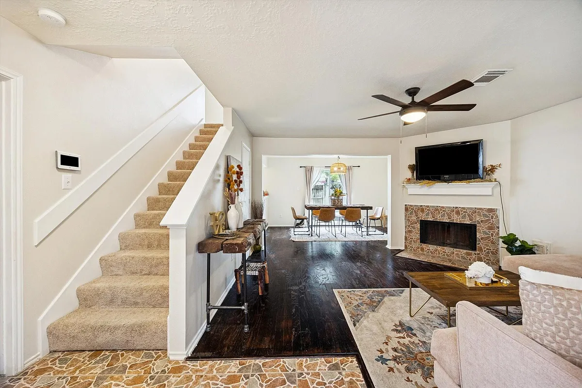 Building Photo - 8807 Sage Place Dr