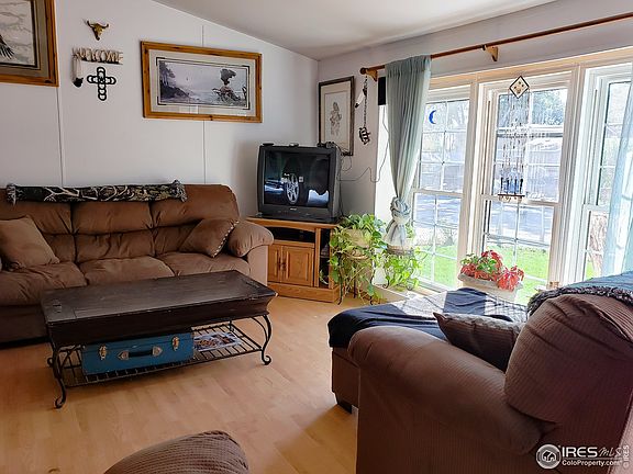 4th image of 4333 Yosemite Dr
