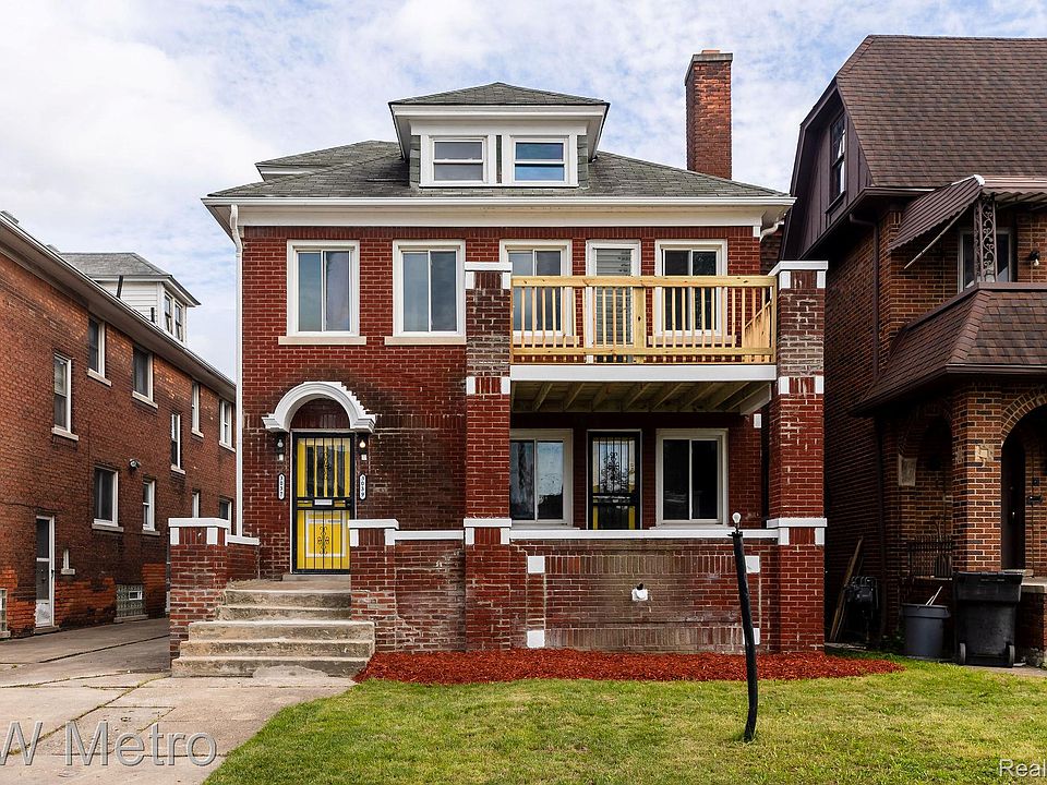 1st image of 3037 Calvert St