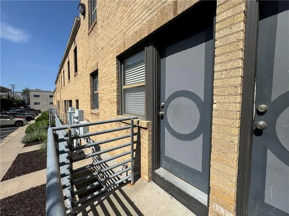 4540 Broadway APT 2N, Kansas City, MO 64111