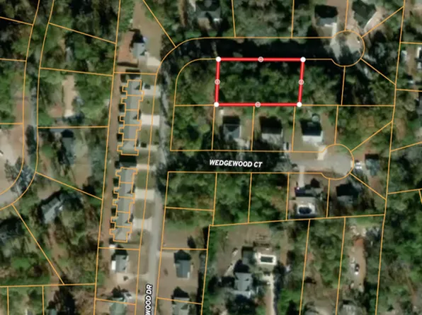 19-20 Wedgewood Dr, Sandersville, GA 31082