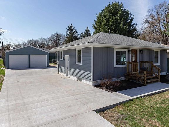 2nd image of 1116 34th Avenue Ct