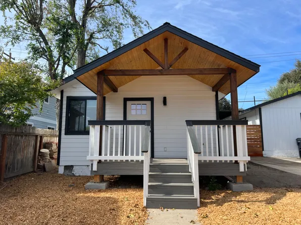 2135 Oak St, Paso Robles, CA 93446