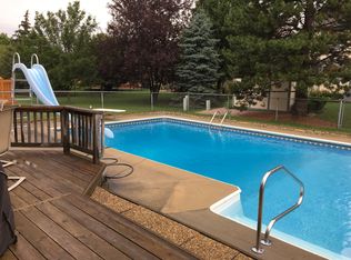 15741 Williamsburg Dr, Macomb, MI 48044