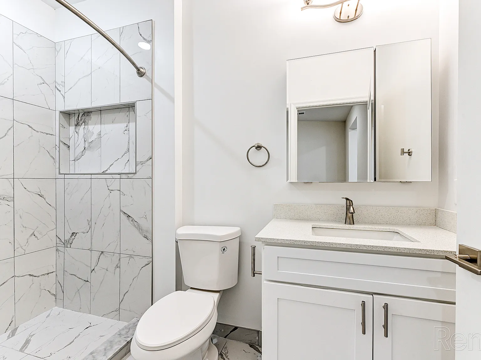 Matthew Manor — Photo 1