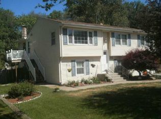 51 Douglas Cir, Smithfield, RI 02828