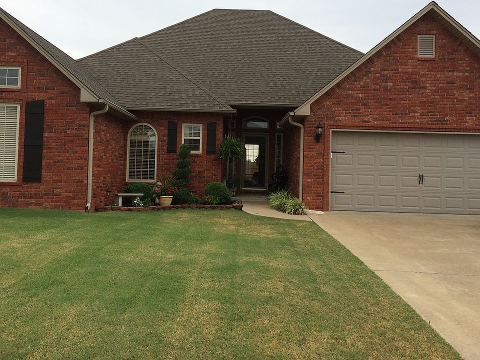 1st image of 1204 Stonegate Ln