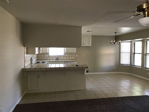 4th image of 546 Hacienda Ave