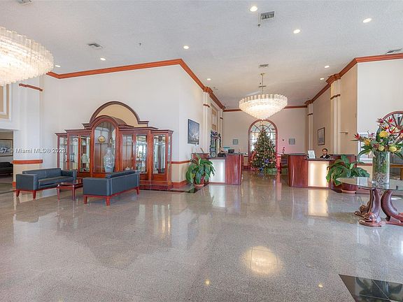 5th image of 7601 E Treasure Dr APT 1824