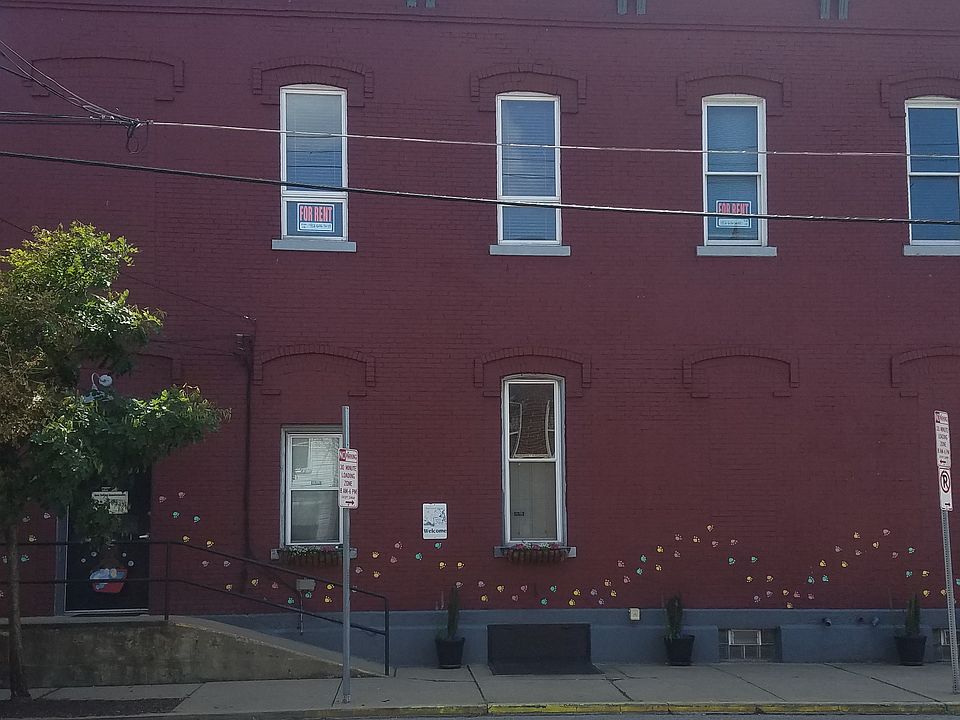 2nd floor available