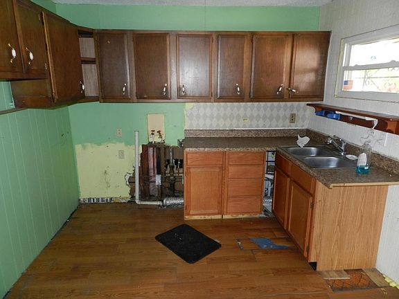 2nd image of 1691 Westfield Dr