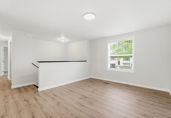 5th image of 6841 Metuchen Pl