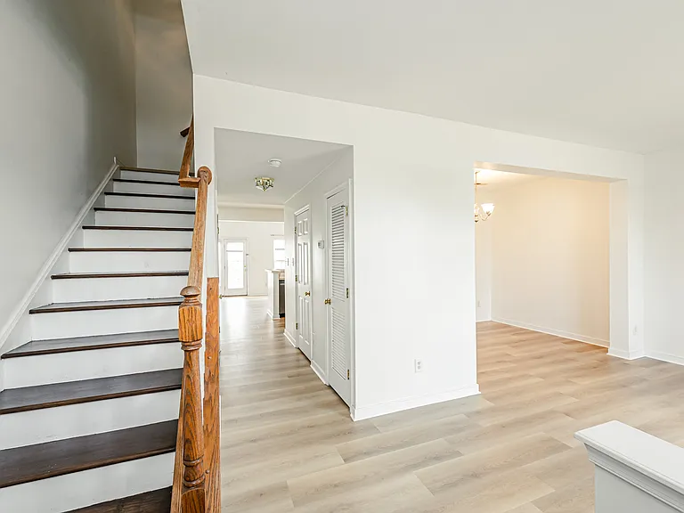 1429 New Haven Ct — Photo 25
