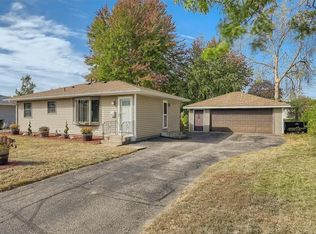 7061 Delaney Ave, Inver Grove Heights, MN 55076