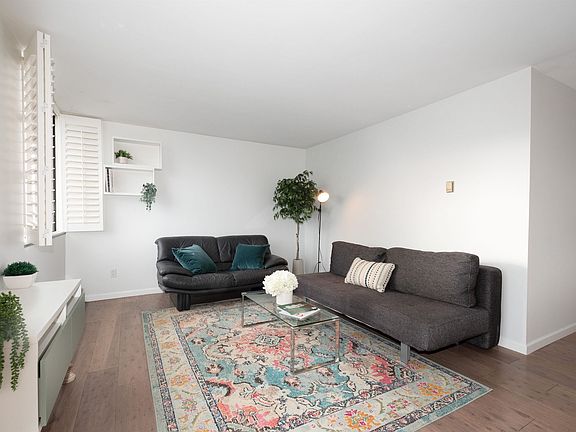 4th image of 1816 Haro St #1103