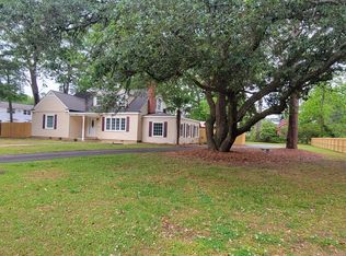 1307 N Respess Street, Washington, NC 27889