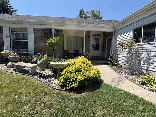 2810 Tammany Ave #2810 — Photo 2