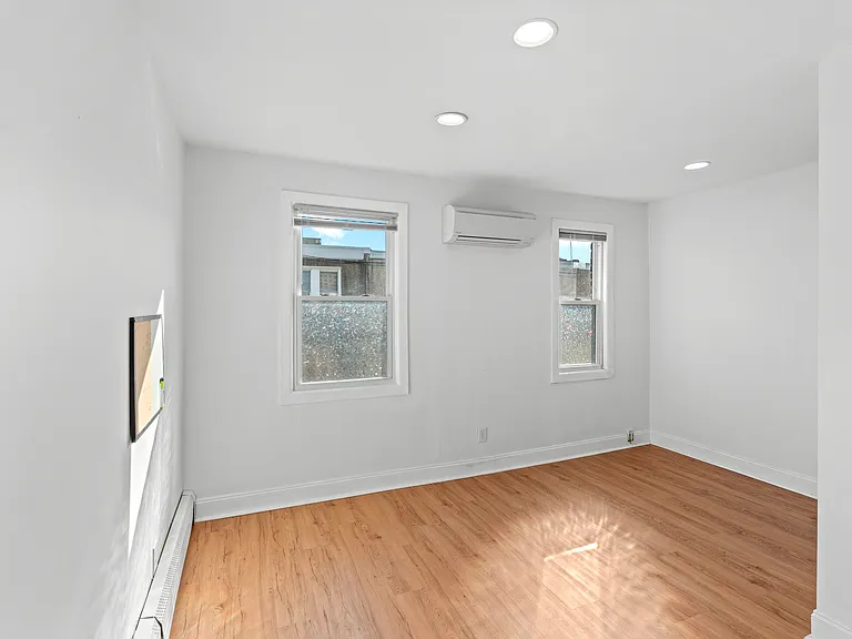 3220 W Willard St — Photo 16