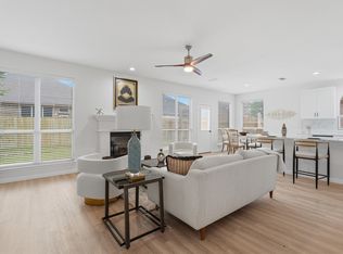 2715 Lake Country Dr, Grand Prairie, TX 75052