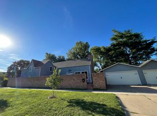 130 W State St, Lindsborg, KS 67456