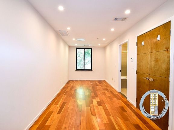4th image of 472 Marcus Garvey Blvd #3RR