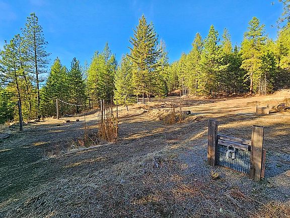 3rd image of 1631 Bonanza Hill Rd N #Q