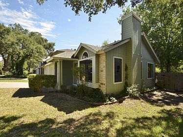 2nd image of 813 Silcantu Dr