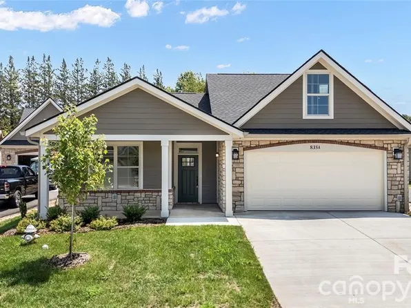 827D Wynnshire Dr #62, Hickory, NC 28601
