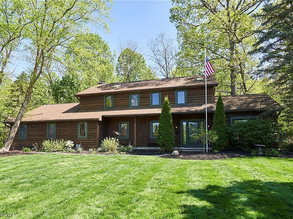 1st image of 8013 Buckthorn Dr