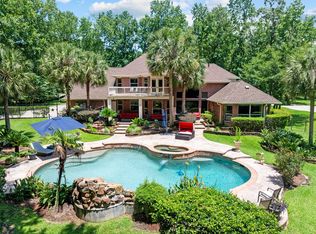 37703 Edgewater Dr, Pinehurst, TX 77362