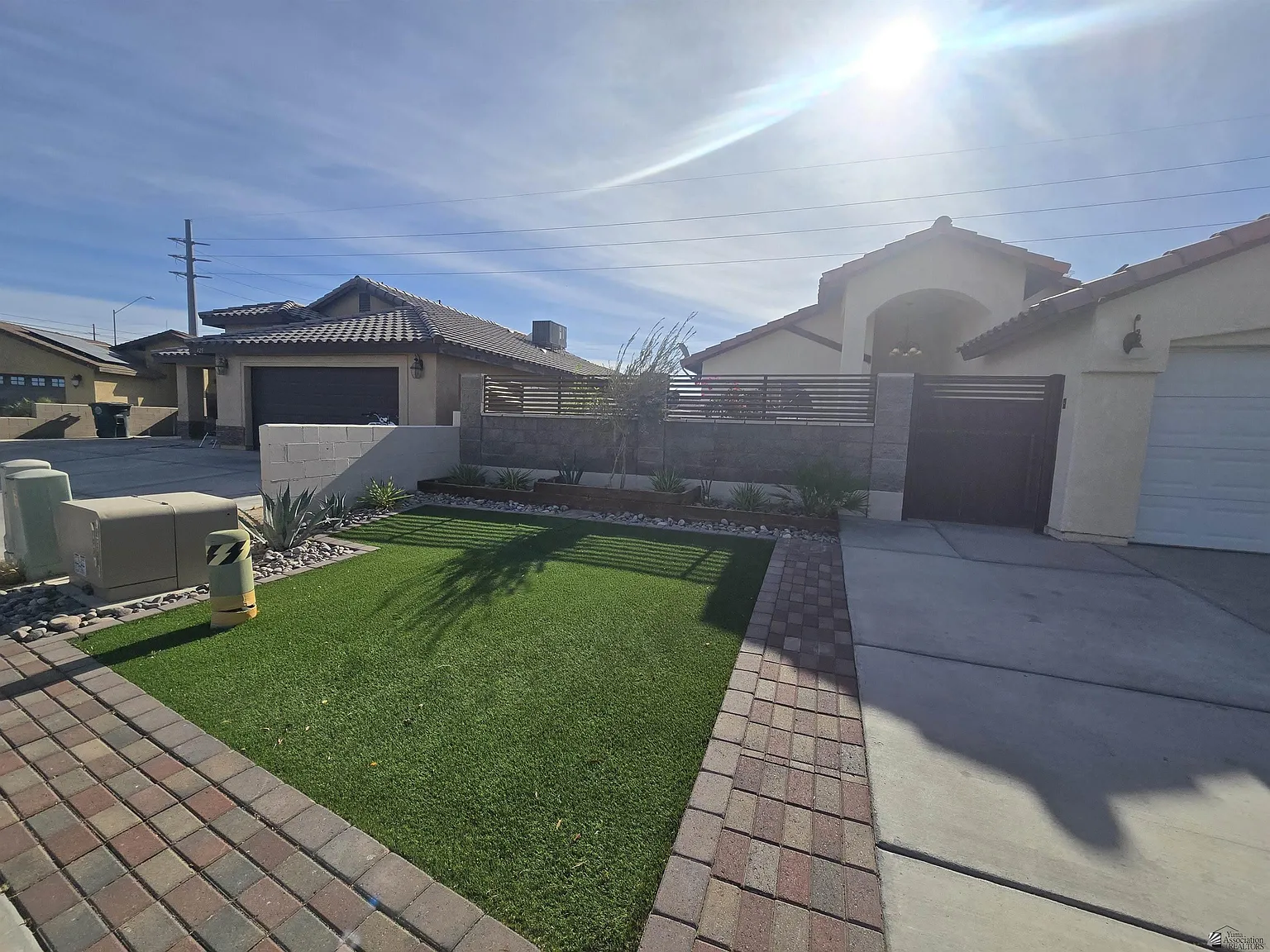 3 bed, 2.0 bath, 1277 sqft, $1,650 — Photo 2