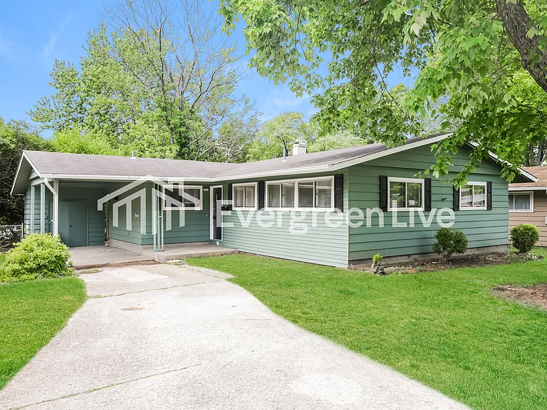 7973 Kirkland Dr — Photo 2