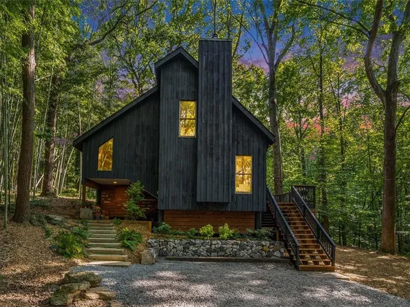 138 Magnolia St, Roswell, GA 30075